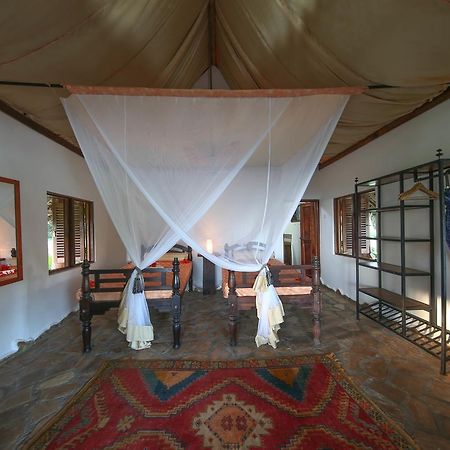 Kinasi Lodge Utende Eksteriør billede
