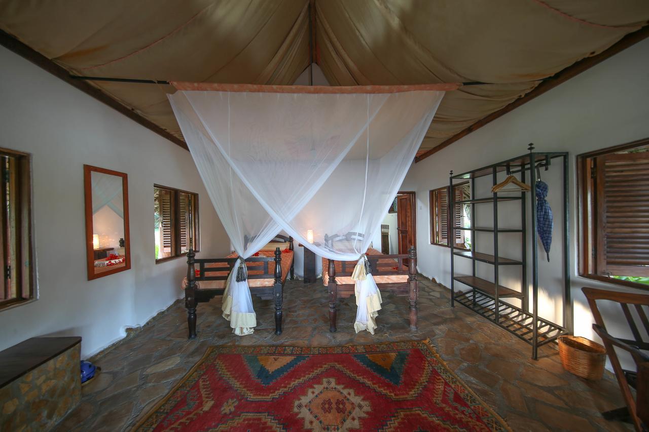 Kinasi Lodge Utende Eksteriør billede